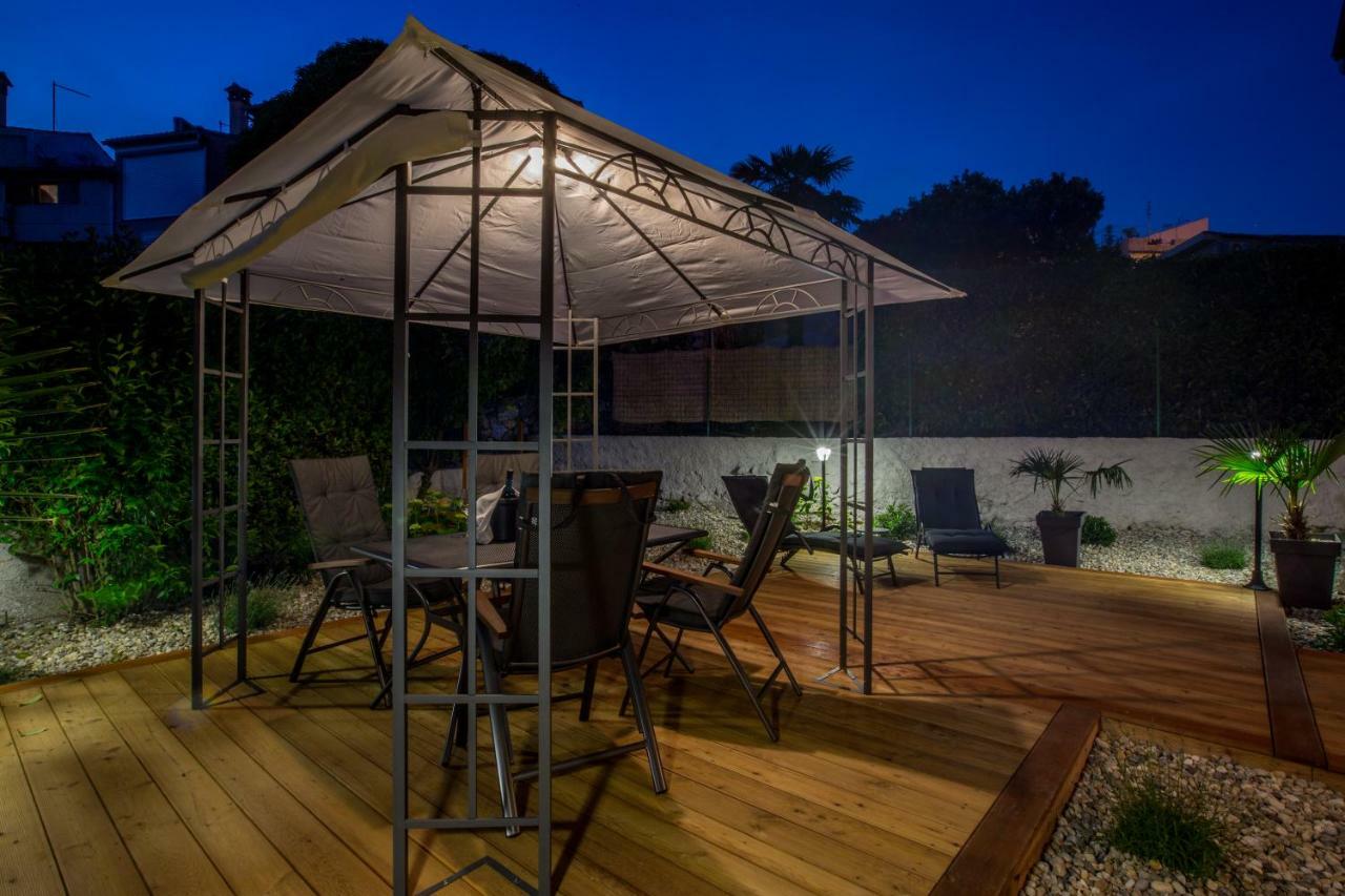 Exclusive City Center Apartment With Garden Rovinj Extérieur photo