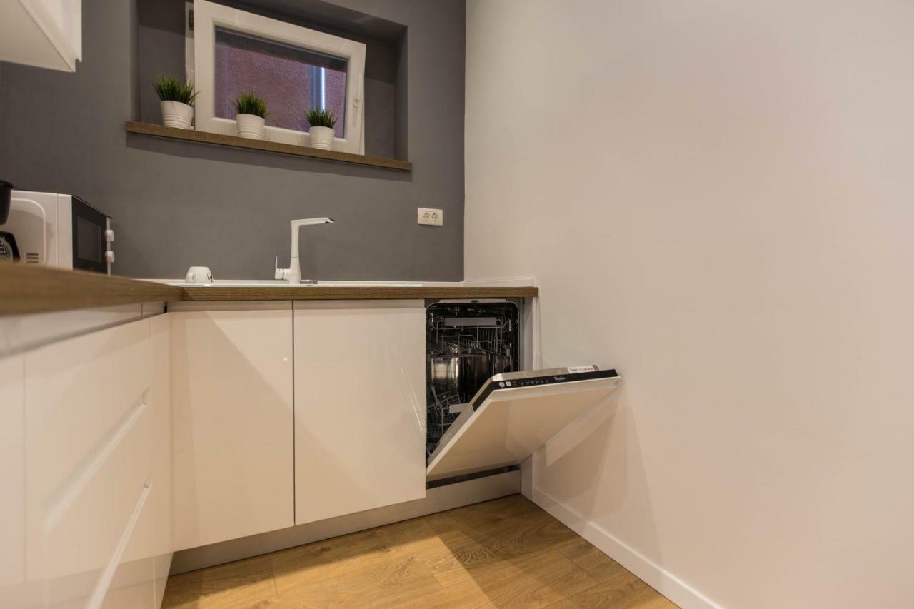 Exclusive City Center Apartment With Garden Rovinj Extérieur photo