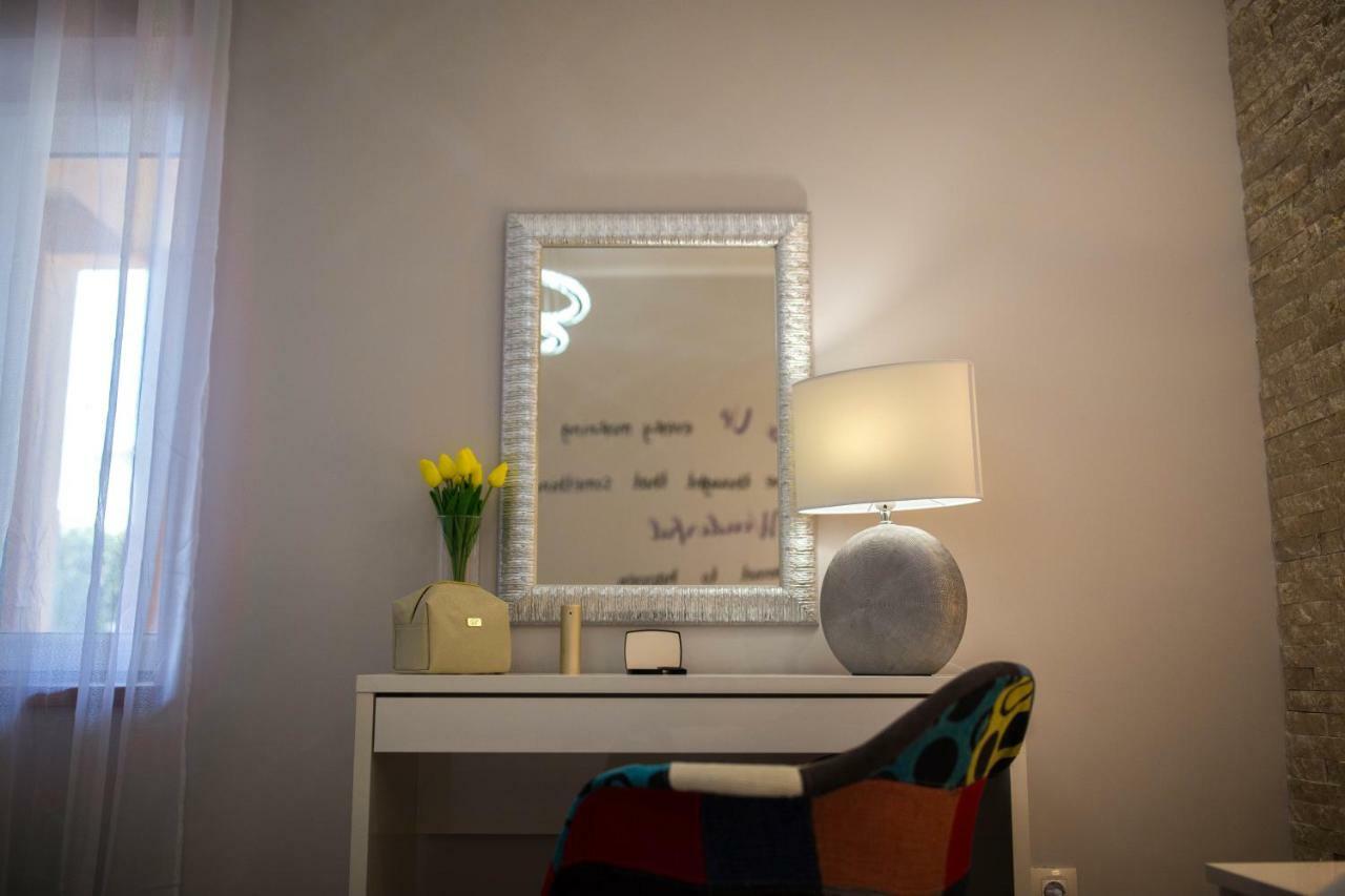 Exclusive City Center Apartment With Garden Rovinj Extérieur photo