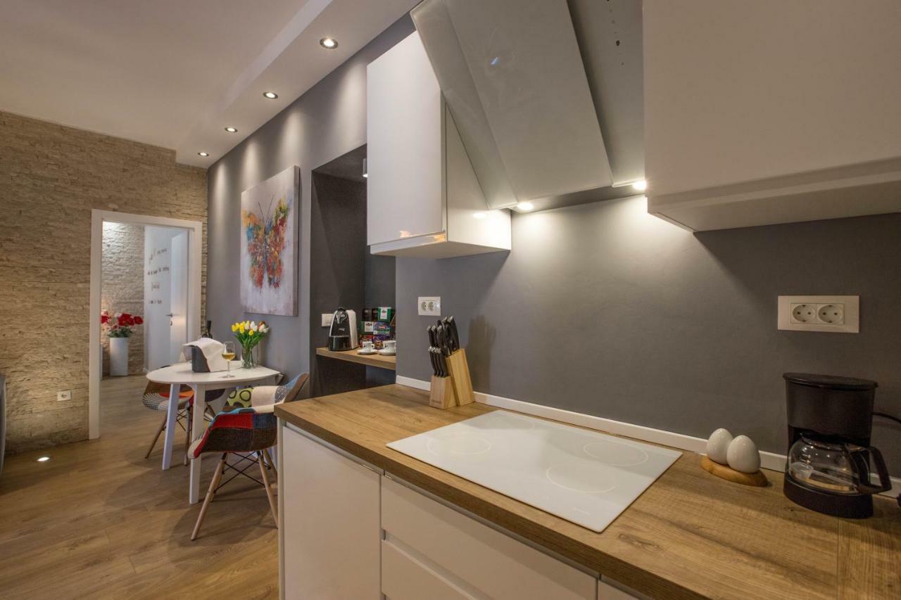 Exclusive City Center Apartment With Garden Rovinj Extérieur photo