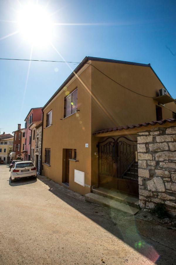 Exclusive City Center Apartment With Garden Rovinj Extérieur photo