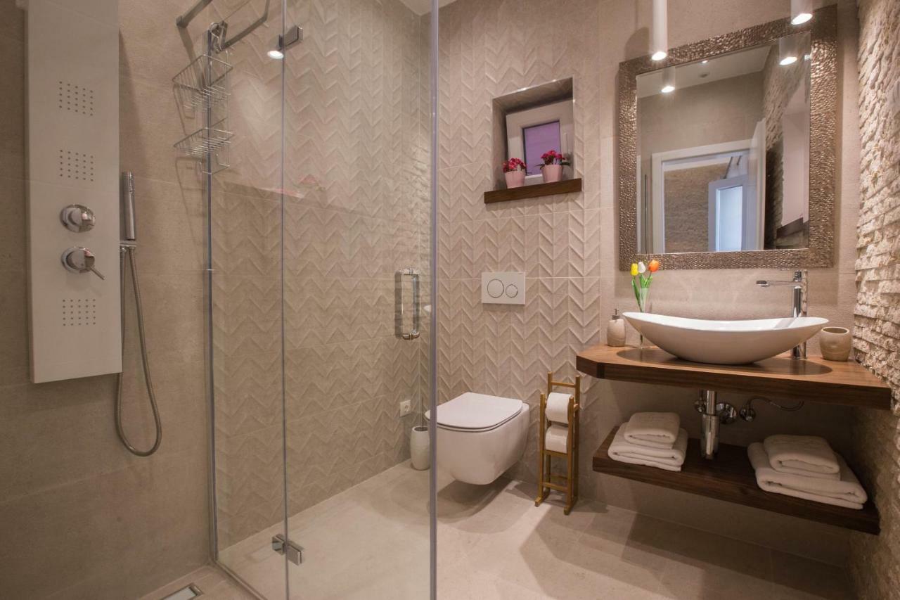 Exclusive City Center Apartment With Garden Rovinj Extérieur photo